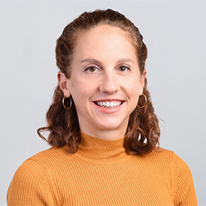 Portrait photo of Gisela Meier
